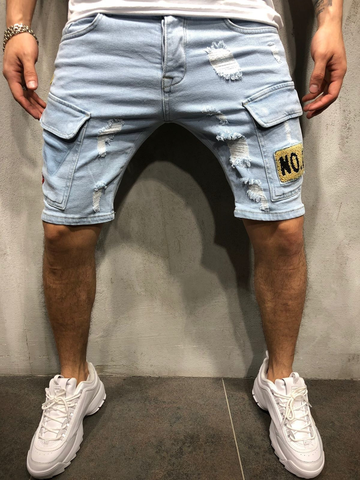 Men's badge shorts