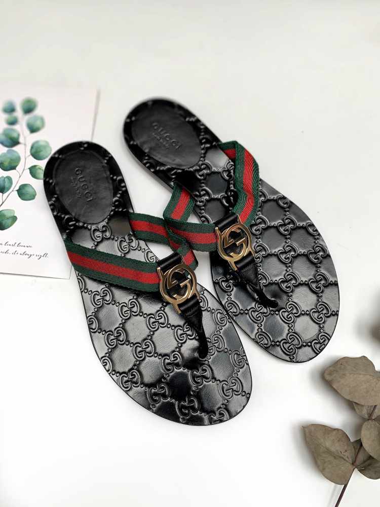 Gucci GG Interlocking Web Detail Leather Flip Flops Nero