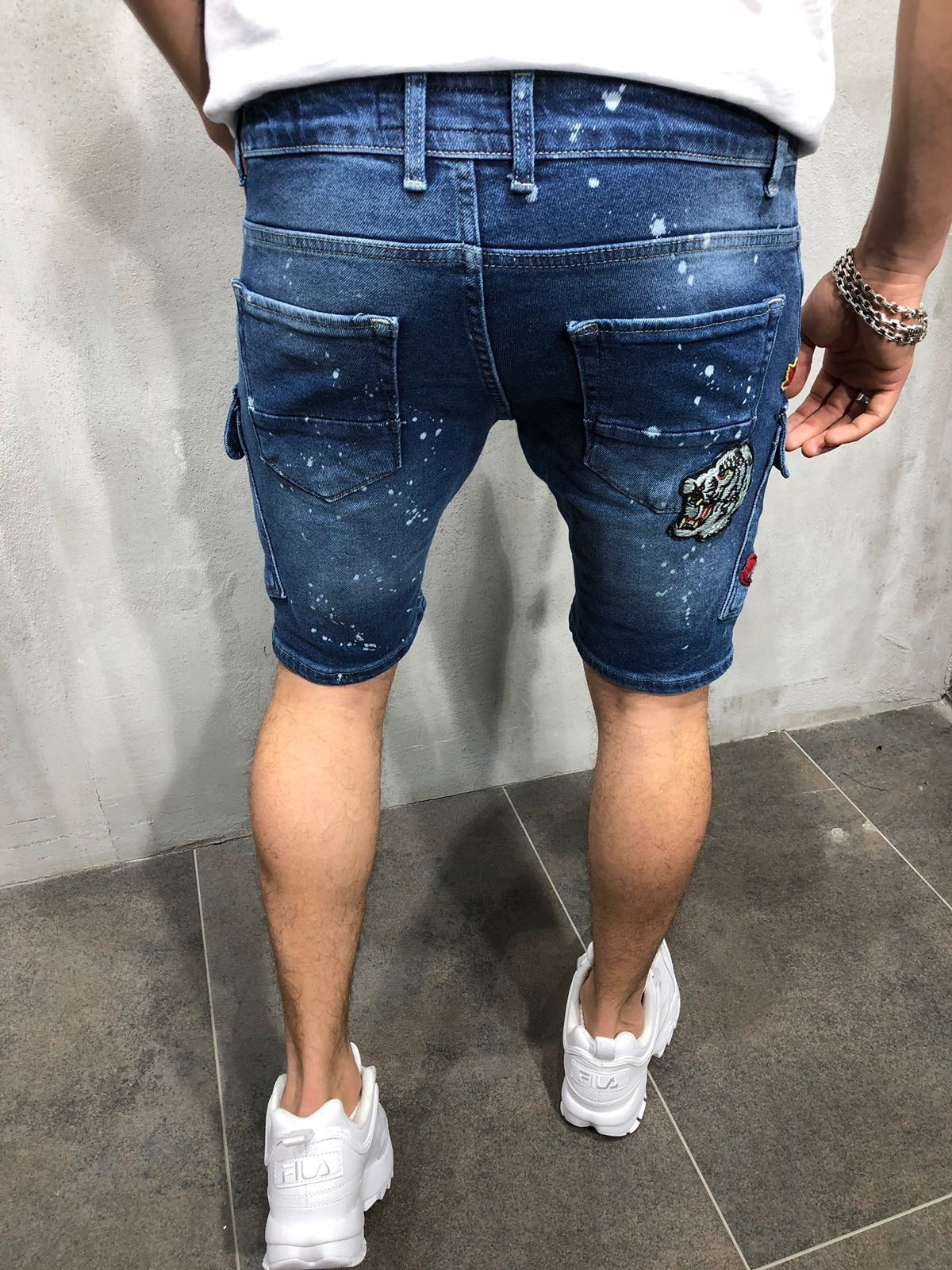 Men's badge shorts