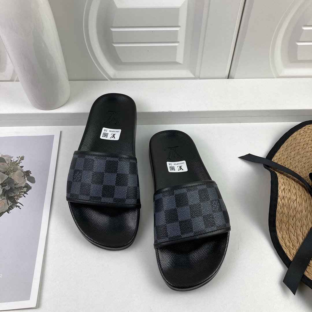 Louis Vuitton Black/Grey Rubber Graphite Waterfront Flat Slides Size 45